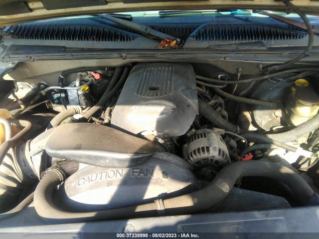 2002 CHEVROLET SILVERADO 1500 LS VIN: 2GCEC19V021259905