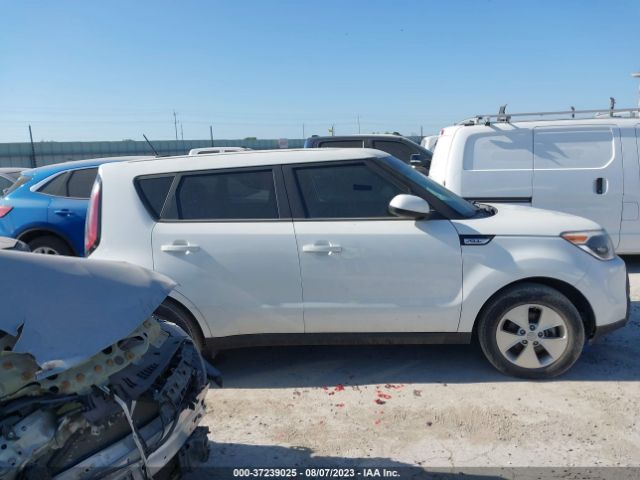 KNDJN2A21G7376564 KIA Soul Base