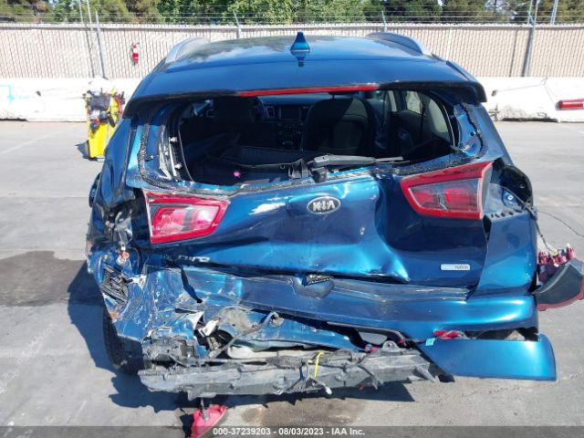 KNDCB3LC8H5094593 KIA NIRO LX