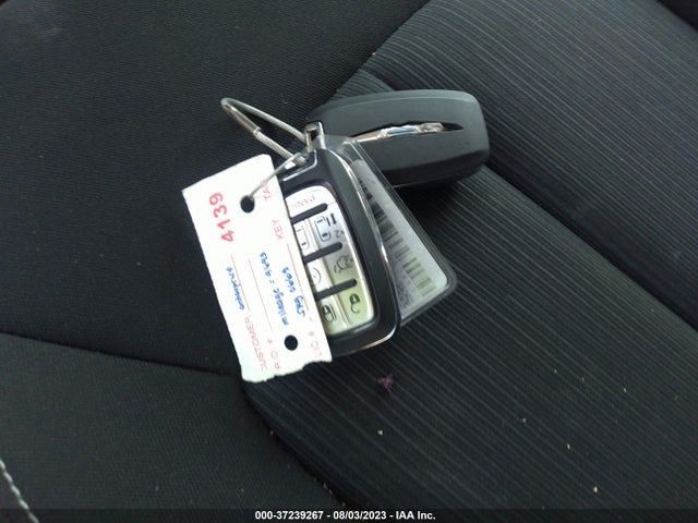 2C4RC1CG9PR533977 Chrysler Voyager Lx