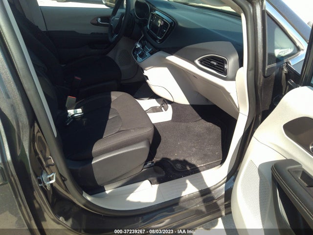 2C4RC1CG9PR533977 Chrysler Voyager Lx