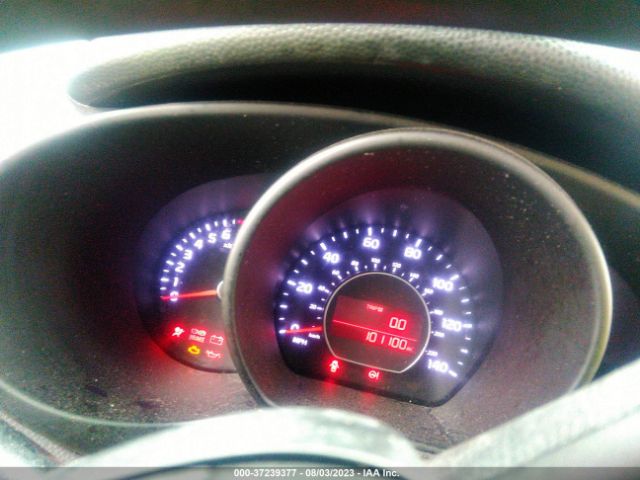 KNDJP3A52J7888643 KIA SOUL +