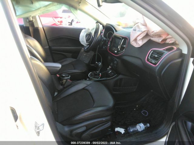 3C4NJCBB6KT615175 Jeep Compass Altitude