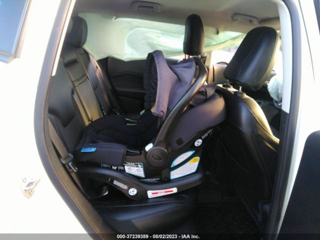 3C4NJCBB6KT615175 Jeep Compass Altitude