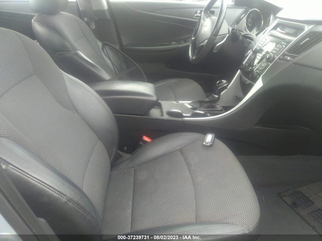 2011 HYUNDAI SONATA SE VIN: 5NPEC4AC9BH256124