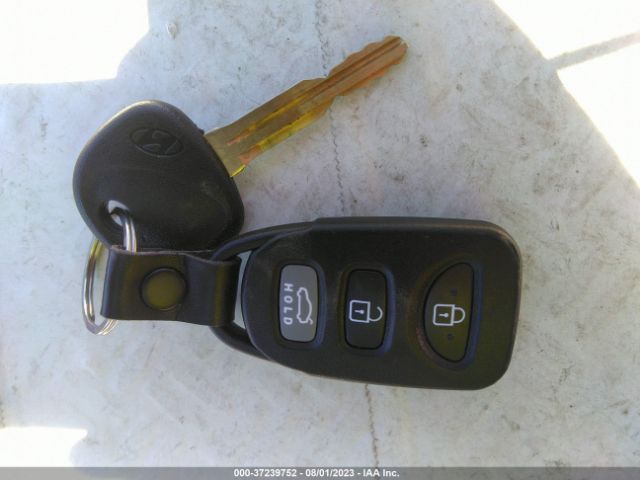 KNDJN2A20F7194482 KIA Soul Base