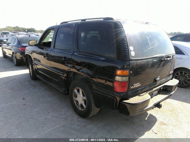 2005 GMC YUKON DENALI 1GKEK63U95J194647 Photo 2