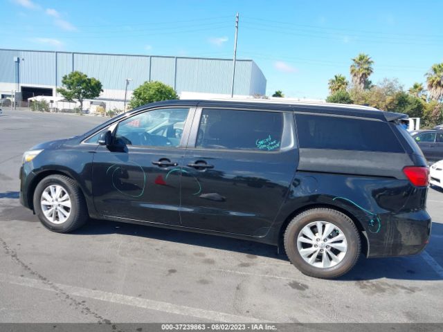 KNDMB5C19F6026437 KIA SEDONA LX