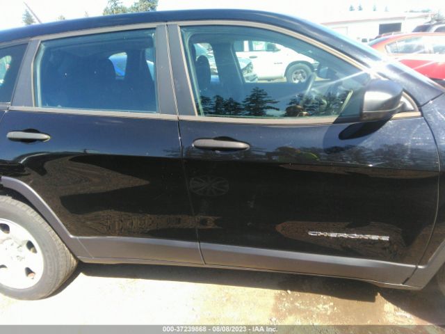 1C4PJLAB9HW573310 Jeep Cherokee Sport