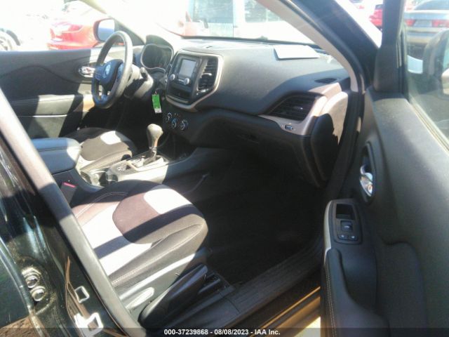 1C4PJLAB9HW573310 Jeep Cherokee Sport
