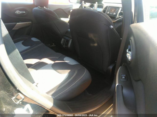 1C4PJLAB9HW573310 Jeep Cherokee Sport