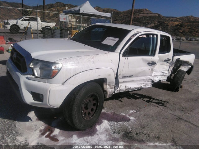 Toyota Tacoma Prerunner 2015 3TMJU4GN3FM181473 Image 2
