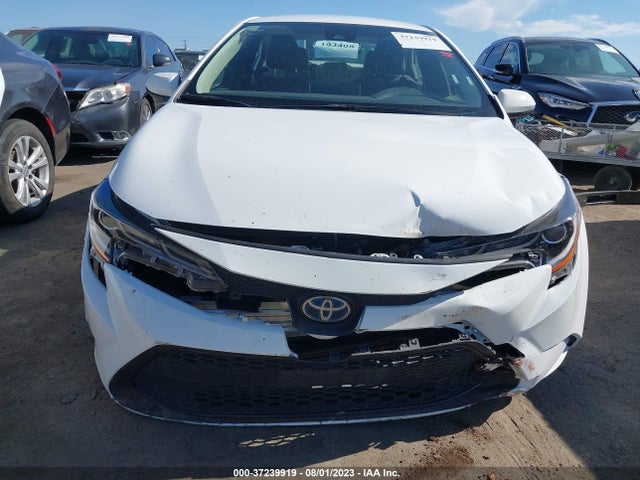 Toyota Corolla Hybrid Le 2021 JTDEAMDEXMJ011071 Image 4