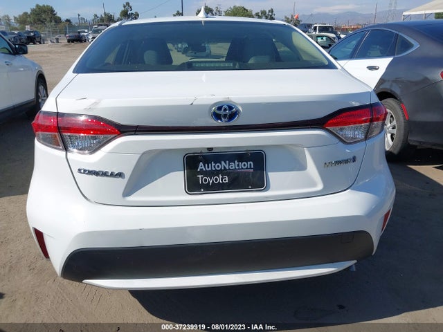 Toyota Corolla Hybrid Le 2021 JTDEAMDEXMJ011071 Image 8