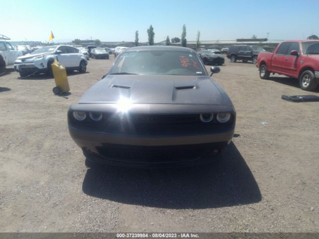 2C3CDZAG7JH172447 Dodge Challenger Sxt