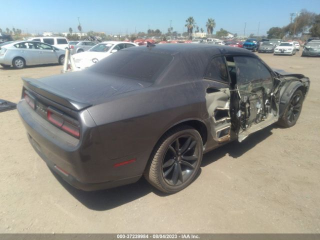 2C3CDZAG7JH172447 Dodge Challenger Sxt