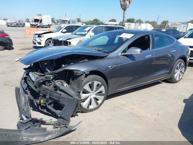 Tesla Model S Long Range 2020 5YJSA1E28LF411111 Image 2