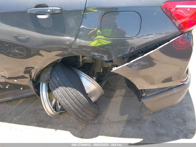 Chevrolet EQUINOX LT 2018 2GNAXKEX7J6144064 Image 6
