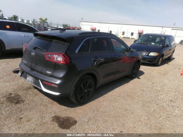 KNDCC3LC9J5133789 KIA NIRO EX