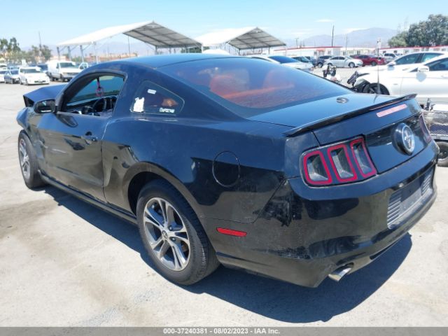 1ZVBP8AM0E5201845 Ford Mustang V6