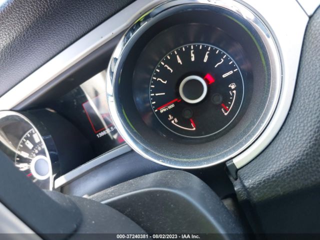 1ZVBP8AM0E5201845 Ford Mustang V6