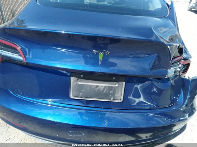 5YJ3E1EA8PF385020 Tesla MODEL 3