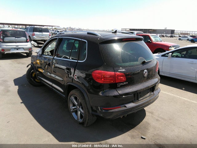 WVGTV7AXXHK006077 Volkswagen Tiguan Sport