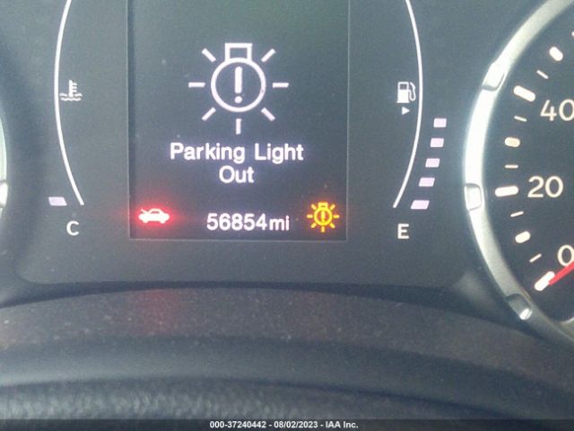 ZACCJABB8JPH81473 Jeep Renegade Latitude
