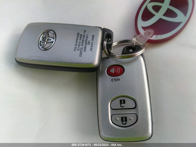 2015 Toyota Land Cruiser, VIN: JTMHY7AJ3F4030493