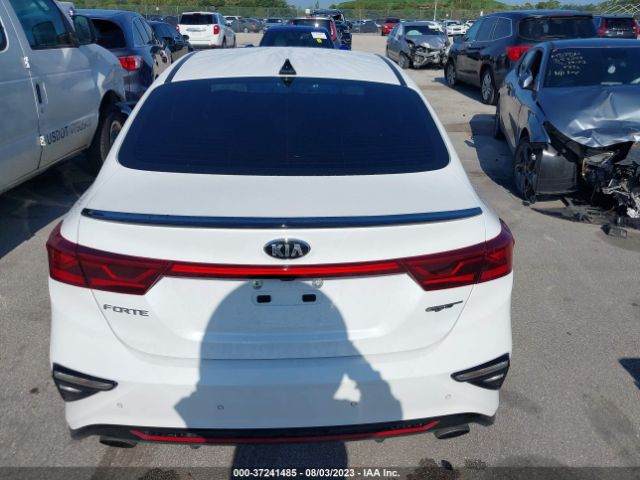 3KPF44AC9ME397798 KIA FORTE GT