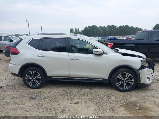 JN8AT2MT6HW381569 Nissan Rogue Sl