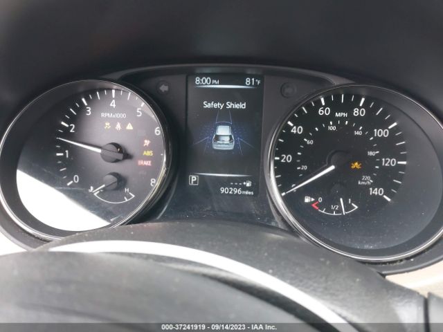 JN8AT2MT6HW381569 Nissan Rogue Sl