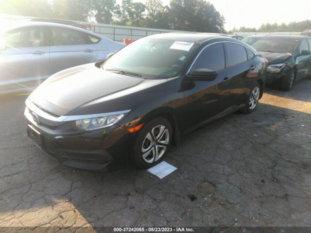 19XFC2F51JE028091 Honda Civic Sedan Lx