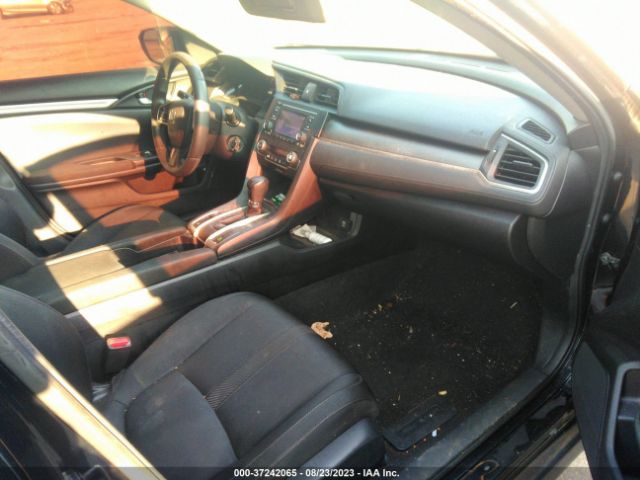 19XFC2F51JE028091 Honda Civic Sedan Lx