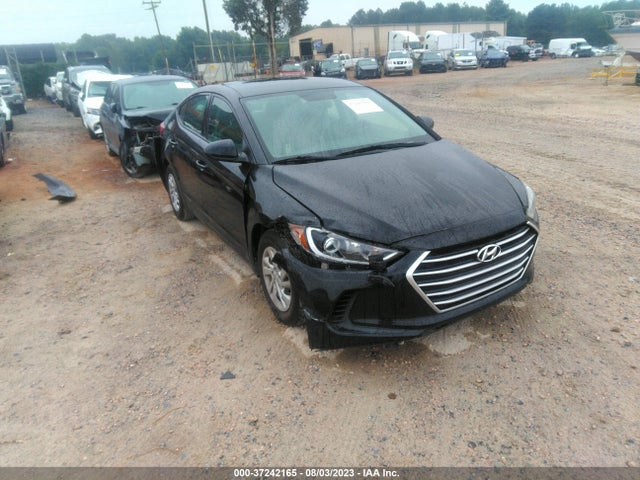 2018 5NPD74LF9JH373501 main image