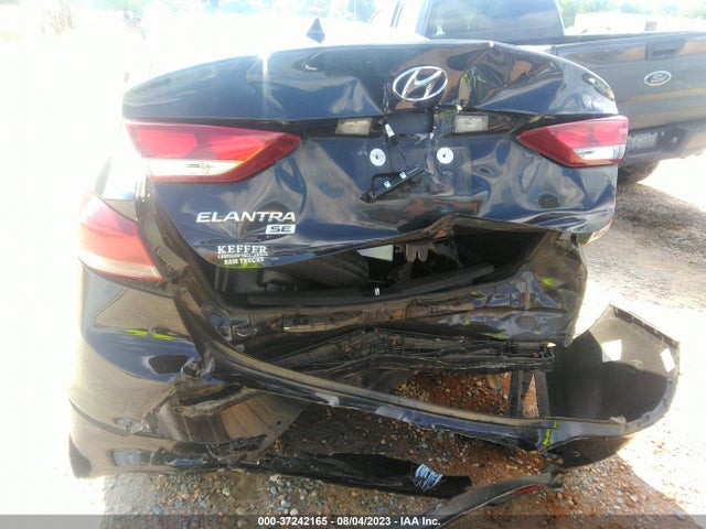Hyundai ELANTRA SE 2018 5NPD74LF9JH373501 Image 12