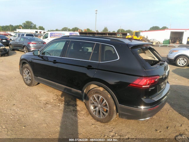3VV2B7AX3LM056170 Volkswagen Tiguan Se/sel/se R-line Black
