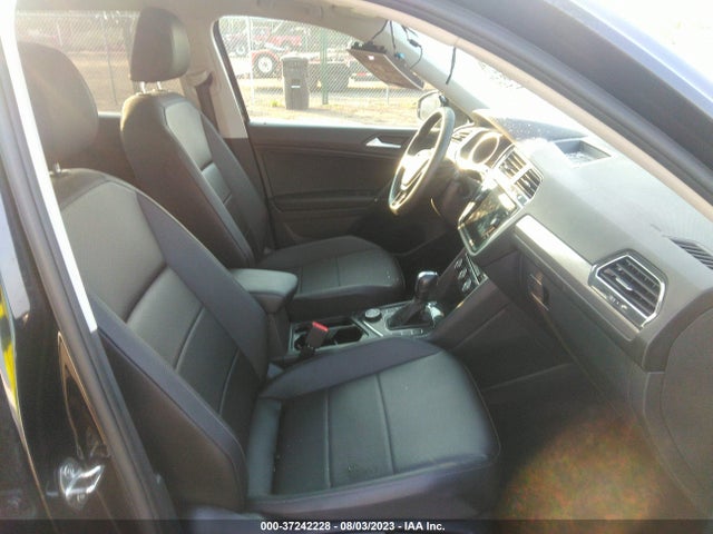 3VV2B7AX3LM056170 Volkswagen Tiguan Se/sel/se R-line Black
