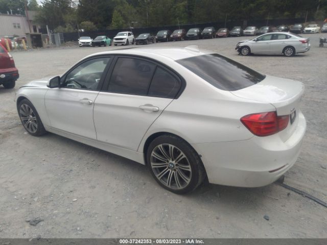 WBA3C3C53EP662230 BMW 3 Series 320i Xdrive