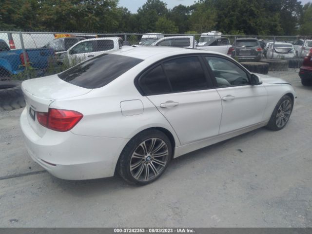 WBA3C3C53EP662230 BMW 3 Series 320i Xdrive