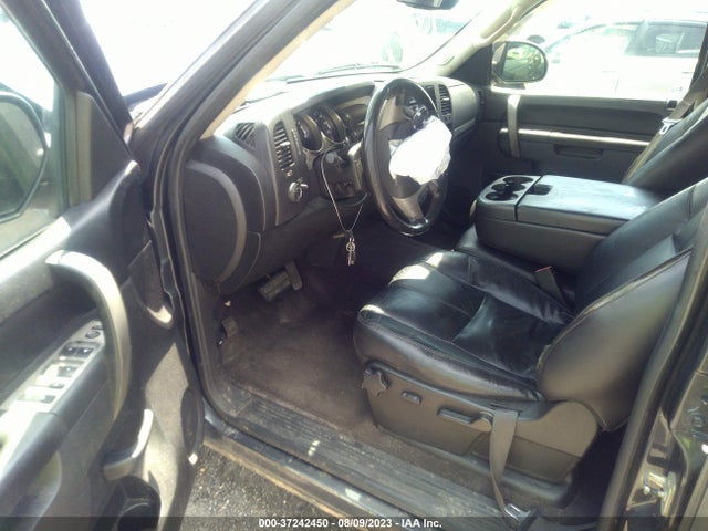 2011 CHEVROLET SILVERADO 1500 LT VIN: 3GCPCSE05BG197997