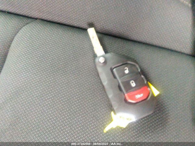 1C4HJXEG4JW321844 Jeep Wrangler Unlimited Sahara