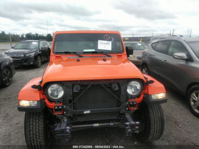 1C4HJXEG4JW321844 Jeep Wrangler Unlimited Sahara