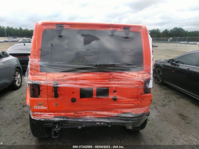 1C4HJXEG4JW321844 Jeep Wrangler Unlimited Sahara