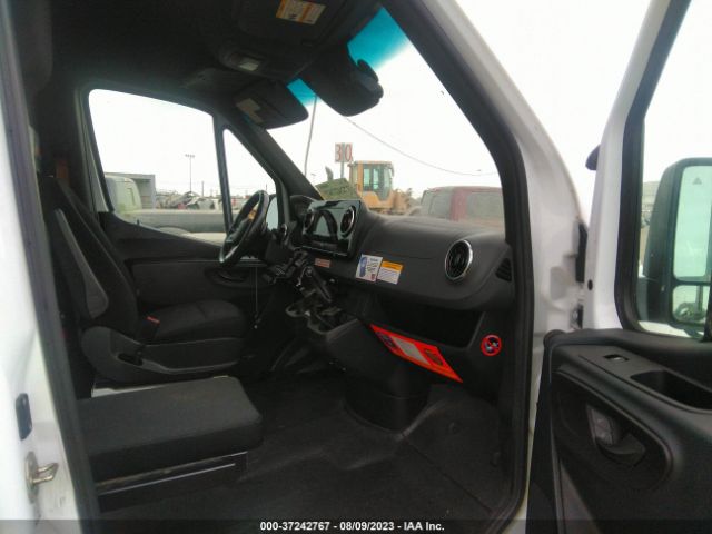 WD3PF1CD8KP115841 Mercedes-Benz SPRINTER CARGO VAN