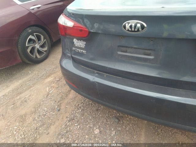 KNAFK4A65G5458352 KIA FORTE LX