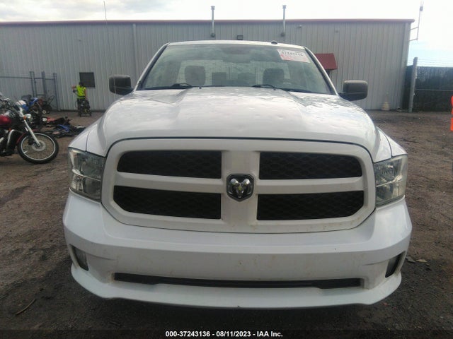 3C6JR7AG3GG318352 RAM 1500 Express