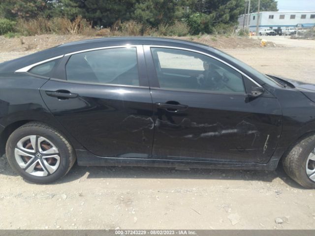 19XFC2F52HE017370 Honda Civic Sedan Lx