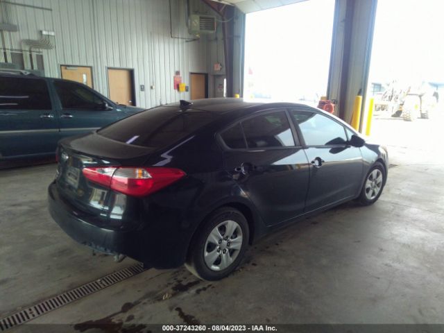 KNAFK4A68G5586682 KIA FORTE LX