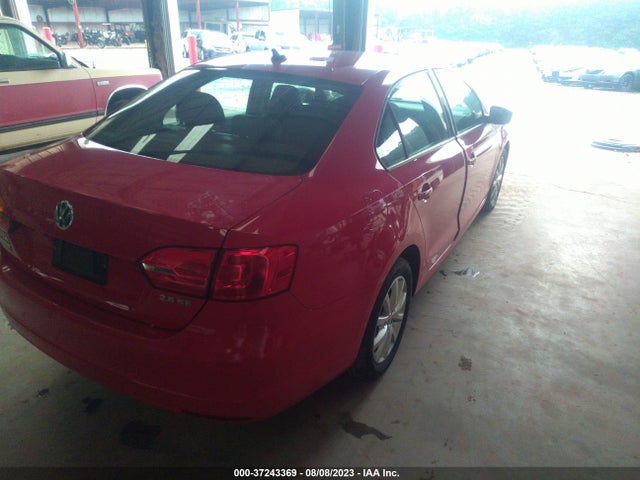 2011 VOLKSWAGEN JETTA SEDAN SE W VIN: 3VWDX7AJ1BM357682